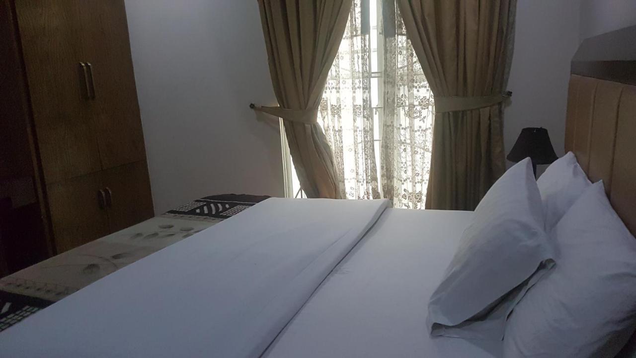 Midtown Hotel Rawalpindi Exterior foto